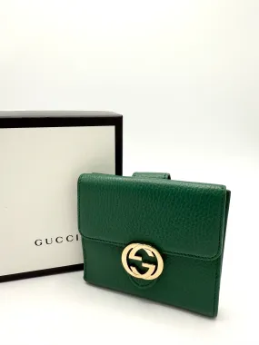 Green Pebbled Interlocking GG Compact Wallet