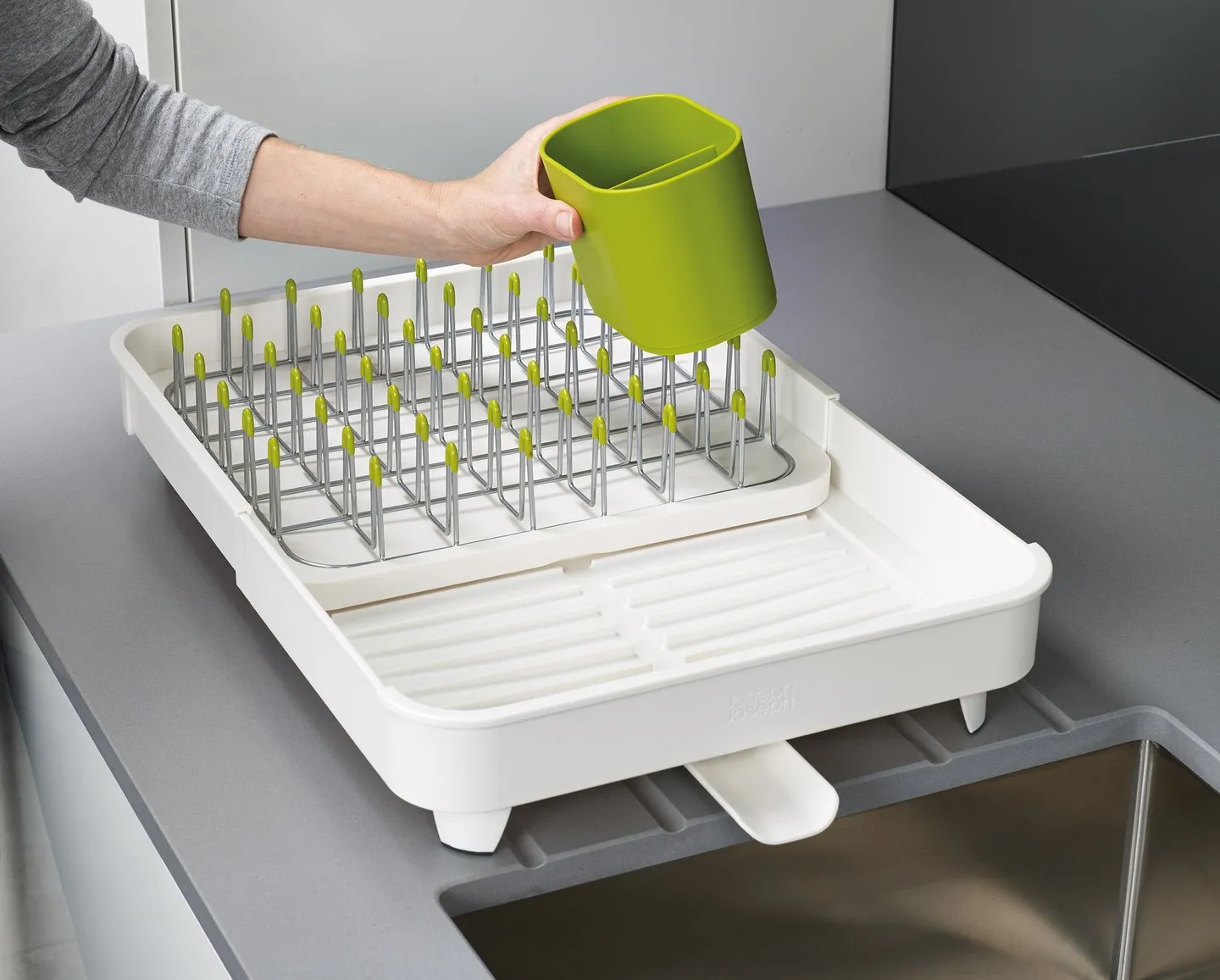 Joseph Joseph Extend™ Expandable Dish Drainer